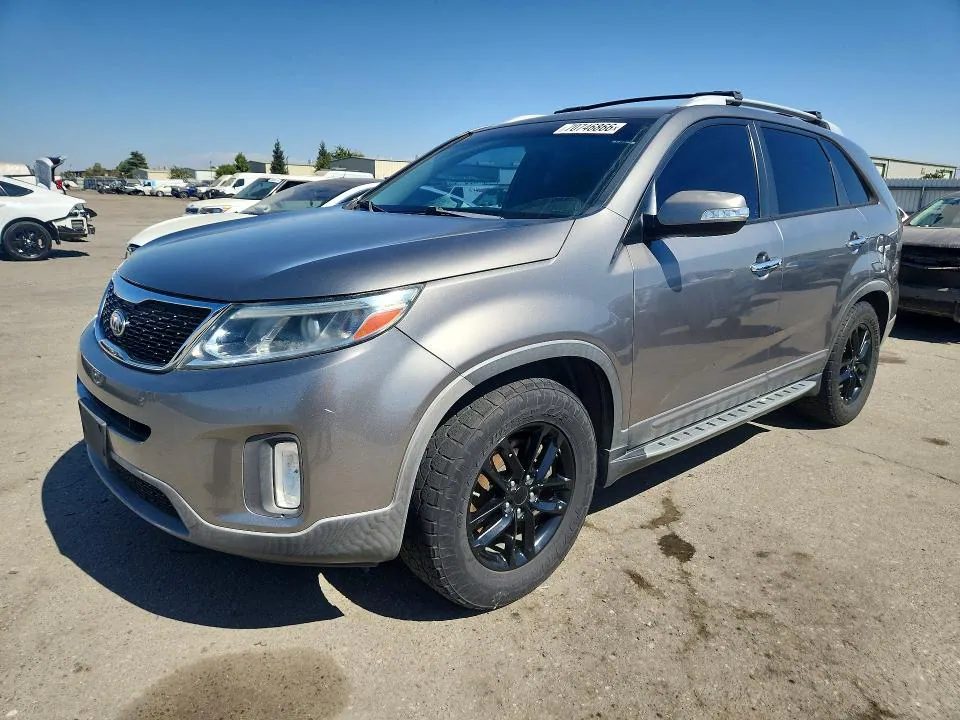 2014 KIA Sorento VIN 5XYKT4A78EG514313 фото 1