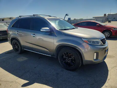 2014 KIA Sorento VIN 5XYKT4A78EG514313 фото 4