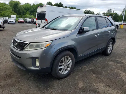 5XYKTCA60FG636117 — 2015 Kia Sorento, Мелкие вмятины и царапины (Minor Dent/Scratches), фото до ремонта