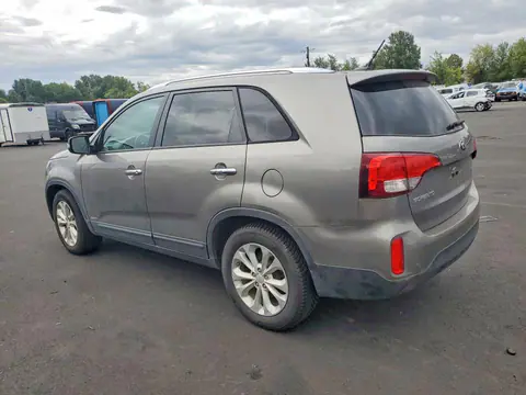 2015 KIA Sorento VIN 5XYKUDA72FG628340 фото 2