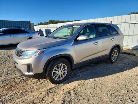 5XYKTCA60FG653726 — 2015 Kia Sorento, Мелкие вмятины и царапины (Minor Dent/Scratches), фото до ремонта