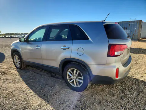 2015 KIA Sorento VIN 5XYKTCA60FG653726 фото 2