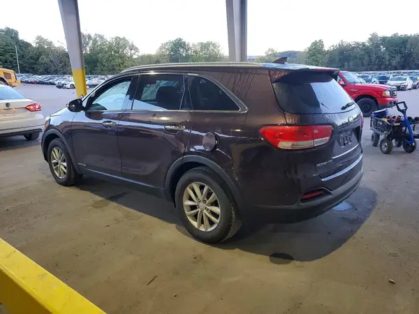 5XYPGDA59GG004192 — 2016 Kia Sorento, фото 2 с аукциона Copart, Подтопление