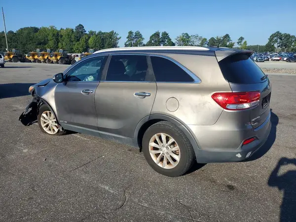 5XYPGDA56GG178060 — 2016 Kia Sorento, фото 2 с аукциона Copart, Передняя часть
