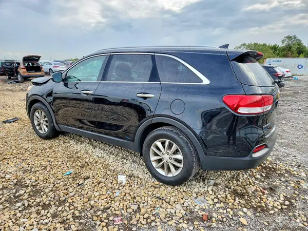 5XYPG4A37GG119761 — 2016 Kia Sorento, фото 2 с аукциона Copart, Передняя часть