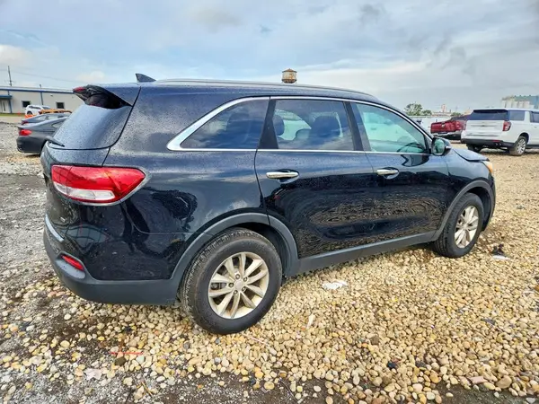 5XYPG4A37GG119761 — 2016 Kia Sorento, фото 3 с аукциона Copart, Передняя часть
