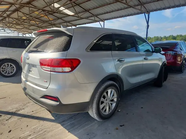 5XYPGDA37GG164621 — 2016 Kia Sorento, фото 3 с аукциона Copart, Передняя часть