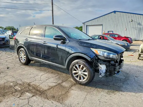 5XYPG4A39GG171635 — 2016 Kia Sorento, фото 4 с аукциона Copart, Передняя часть