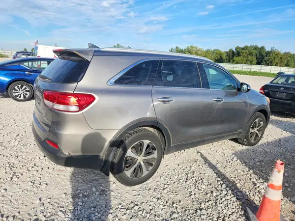 5XYPHDA15GG017595 — 2016 Kia Sorento, фото 3 с аукциона Copart, Механические повреждения