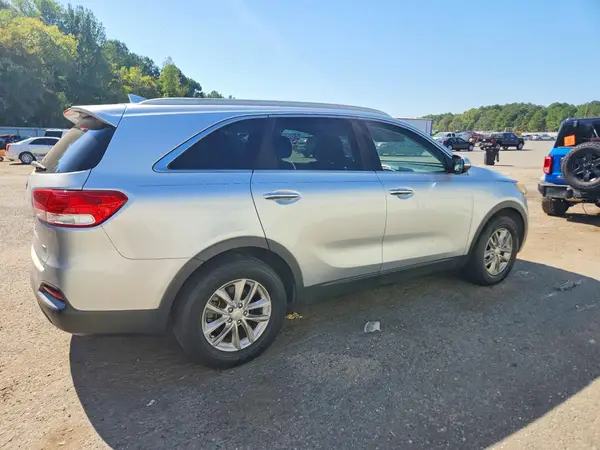 5XYPG4A35GG030223 — 2016 Kia Sorento, фото 3 с аукциона Copart, Естественный износ