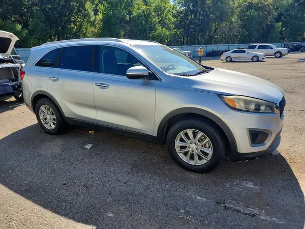 5XYPG4A35GG030223 — 2016 Kia Sorento, фото 4 с аукциона Copart, Естественный износ