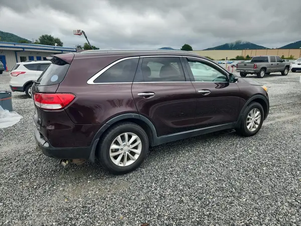 5XYPG4A58GG012686 — 2016 Kia Sorento, фото 3 с аукциона Copart, Не указано