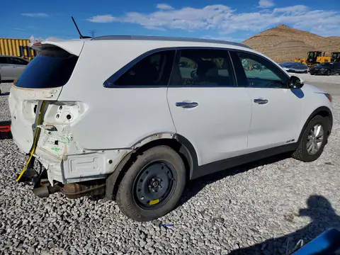 5XYPGDA52HG329624 — 2017 Kia Sorento, фото 3 с аукциона Copart 14.10.2026, Задняя часть