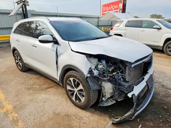 5XYPH4A56HG237039 — 2017 Kia Sorento, фото 4 с аукциона Copart, Передняя часть