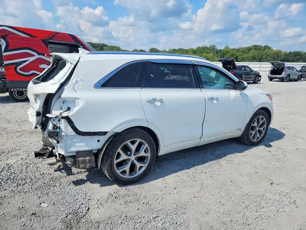 5XYPKDA56HG311903 — 2017 Kia Sorento, фото 3 с аукциона Copart, Задняя часть