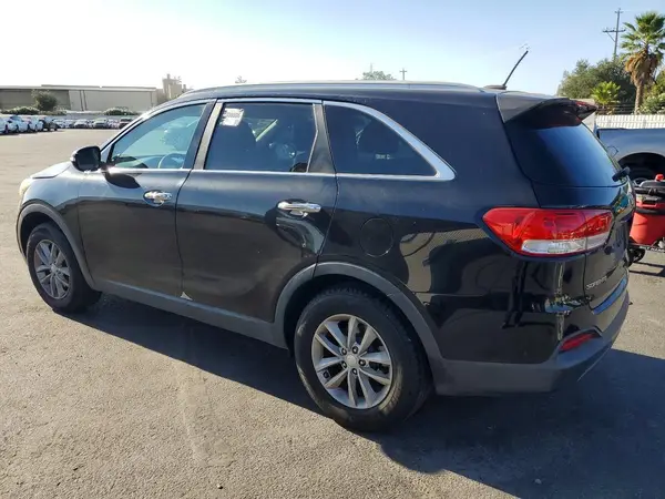 5XYPG4A52HG217941 — 2017 Kia Sorento, фото 2 с аукциона Copart 13.10.2026, Механические повреждения