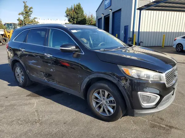 5XYPG4A52HG217941 — 2017 Kia Sorento, фото 4 с аукциона Copart 13.10.2026, Механические повреждения