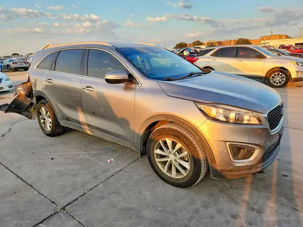 5XYPG4A33JG346033 — 2018 Kia Sorento, фото 4 с аукциона Copart 12.10.2026, Задняя часть
