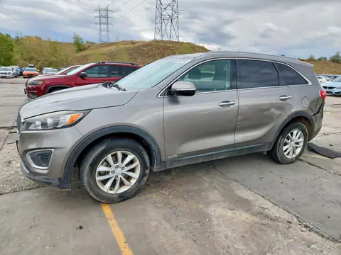 5XYPGDA34JG400603 — 2018 Kia Sorento, Задняя часть (Rear End), фото до ремонта