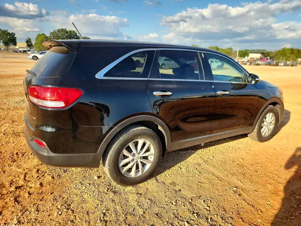 5XYPG4A38JG426928 — 2018 Kia Sorento, фото 3 с аукциона Copart, Боковая часть