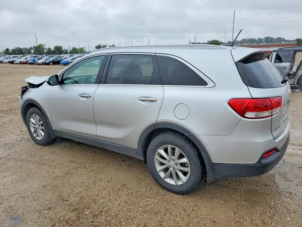 5XYPG4A5XJG359928 — 2018 Kia Sorento, фото 2 с аукциона Copart, Передняя часть