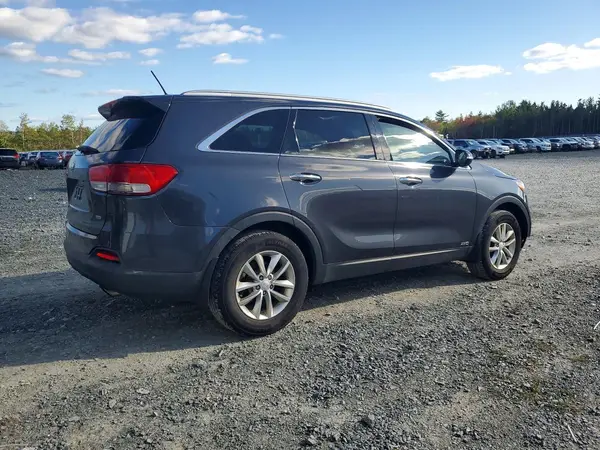 5XYPGDA34JG428045 — 2018 Kia Sorento, фото 3 с аукциона Copart 01.10.2026, Передняя часть
