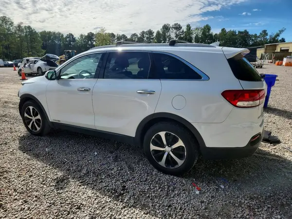 5XYPHDA55JG355699 — 2018 Kia Sorento, фото 2 с аукциона Copart, Передняя часть