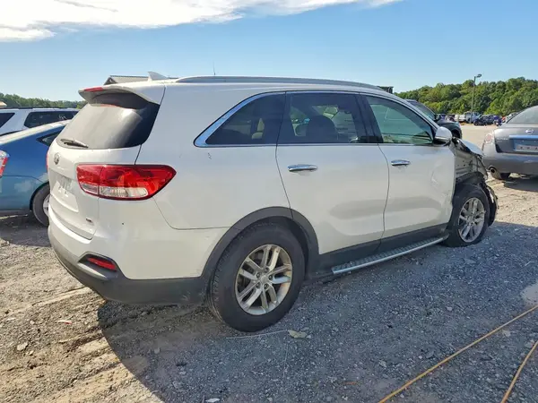 5XYPG4A32JG397507 — 2018 Kia Sorento, фото 3 с аукциона Copart 01.10.2026, Передняя часть