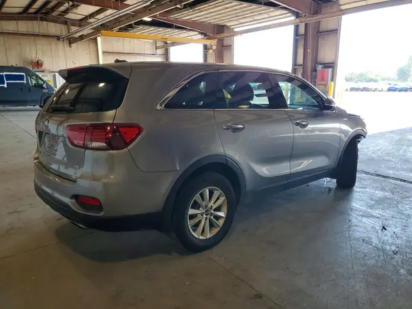 5XYPG4A36KG454616 — 2019 Kia Sorento, фото 3 с аукциона Copart 24.09.2026, Передняя часть