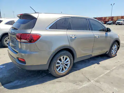 5XYPG4A50KG467203 — 2019 Kia Sorento, фото 3 с аукциона Copart 14.10.2026, Вандализм