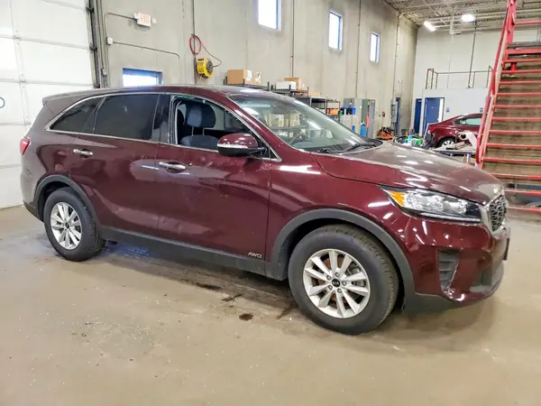 5XYPGDA36KG502390 — 2019 Kia Sorento, фото 4 с аукциона Copart, Вандализм