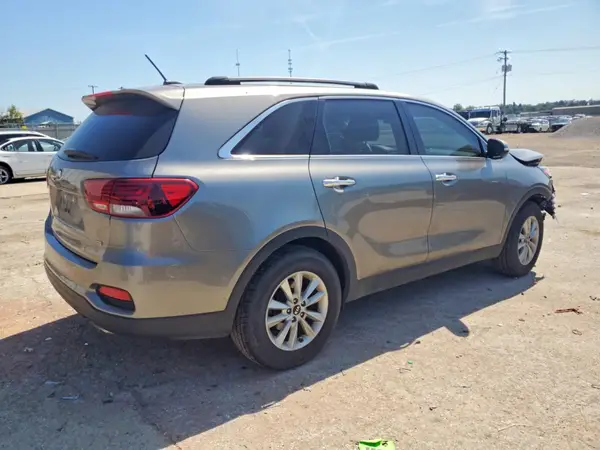 5XYPG4A38KG455475 — 2019 Kia Sorento, фото 3 с аукциона Copart, Передняя часть