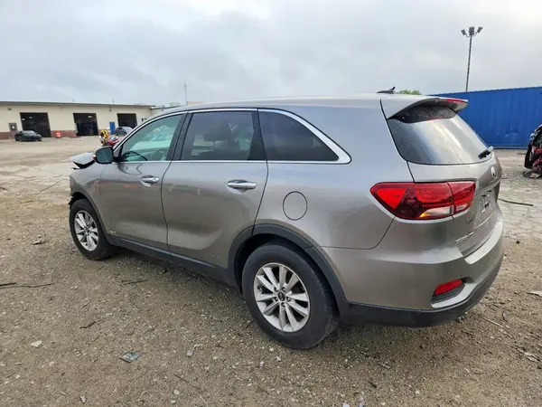 5XYPGDA39KG480854 — 2019 Kia Sorento, фото 2 с аукциона Copart, Передняя часть
