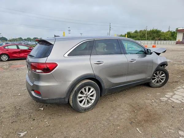 5XYPGDA39KG480854 — 2019 Kia Sorento, фото 3 с аукциона Copart, Передняя часть