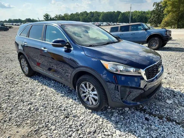 5XYPG4A38KG511219 — 2019 Kia Sorento, фото 4 с аукциона Copart, Задняя часть