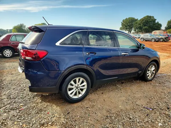 5XYPGDA54KG552741 — 2019 Kia Sorento, фото 3 с аукциона Copart, Задняя часть