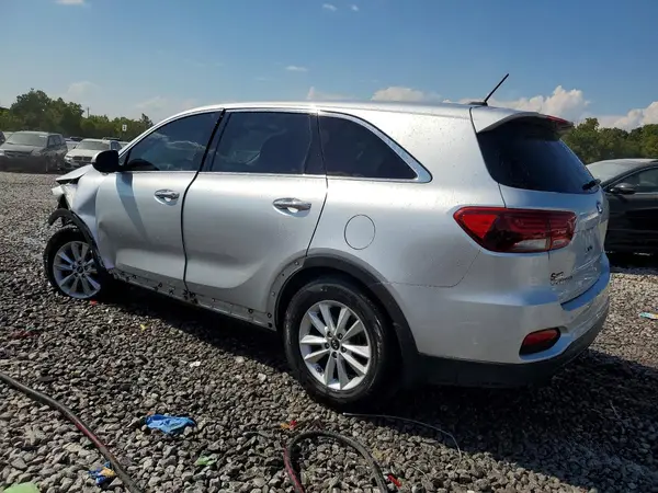 5XYPG4A33KG586703 — 2019 Kia Sorento, фото 2 с аукциона Copart, Передняя часть