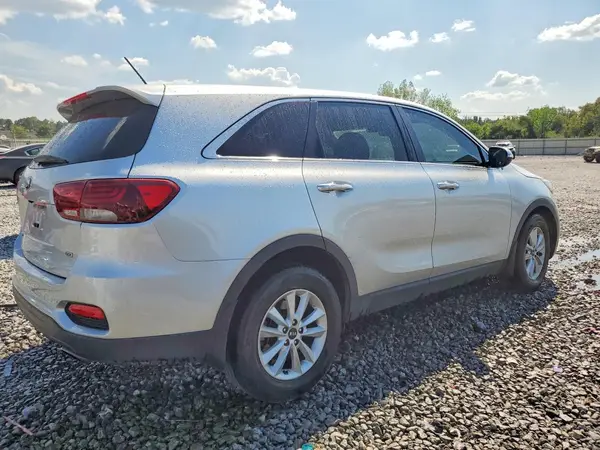 5XYPG4A33KG586703 — 2019 Kia Sorento, фото 3 с аукциона Copart, Передняя часть