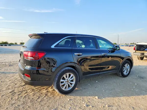 5XYPG4A37KG568155 — 2019 Kia Sorento, фото 3 с аукциона Copart 01.10.2026, Механические повреждения