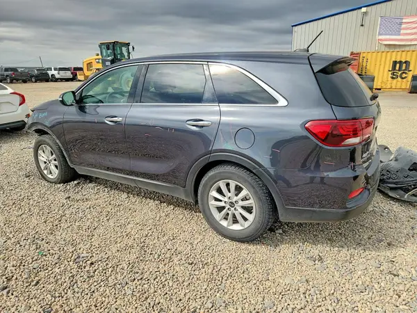 5XYPG4A53KG463775 — 2019 Kia Sorento, фото 2 с аукциона Copart, Передняя часть