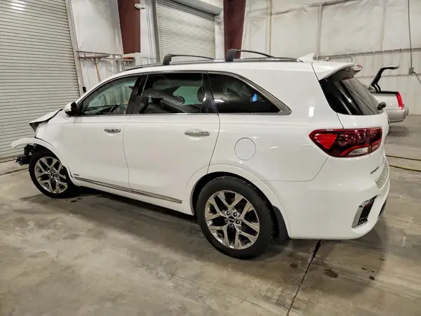 5XYPKDA50KG527673 — 2019 Kia Sorento, фото 2 с аукциона Copart, Передняя часть