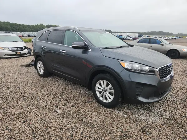5XYPG4A30KG603957 — 2019 Kia Sorento, фото 4 с аукциона Copart, Задняя часть