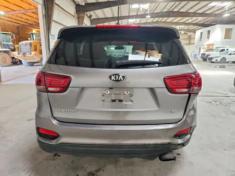 2019 Kia Sorento L VIN 5XYPG4A31KG522949 фото 6