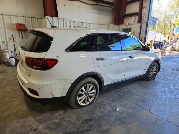 5XYPG4A39LG711852 — 2020 Kia Sorento, фото 3 с аукциона Copart, Боковая часть
