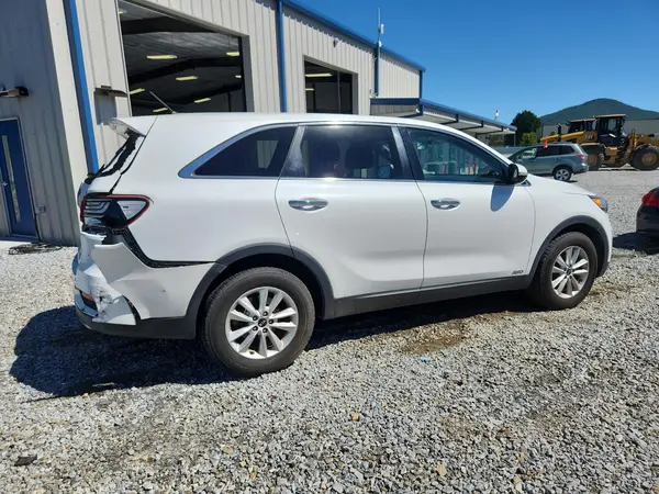 5XYPGDA53LG619380 — 2020 Kia Sorento, фото 3 с аукциона Copart, Задняя часть
