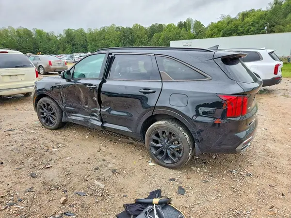 5XYRKDLF4NG119907 — 2022 Kia Sorento, фото 2 с аукциона Copart, Боковая часть