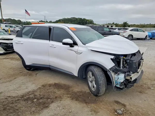 5XYRG4LC5NG099268 — 2022 Kia Sorento, фото 4 с аукциона Copart, Передняя часть