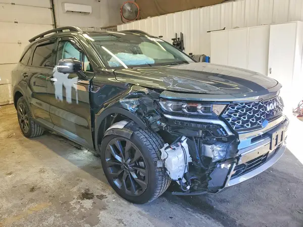 5XYRKDLF3PG223064 — 2023 Kia Sorento, фото 4 с аукциона Copart, Передняя часть