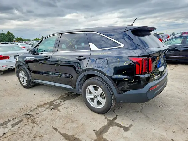 5XYRG4LC6PG175549 — 2023 Kia Sorento, фото 2 с аукциона Copart, Боковая часть