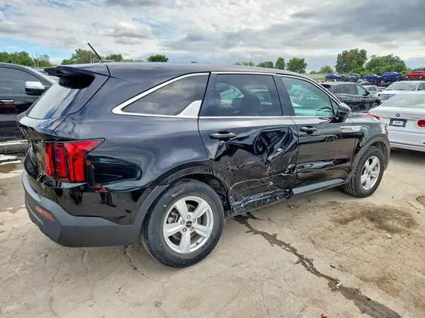 5XYRG4LC6PG175549 — 2023 Kia Sorento, фото 3 с аукциона Copart, Боковая часть